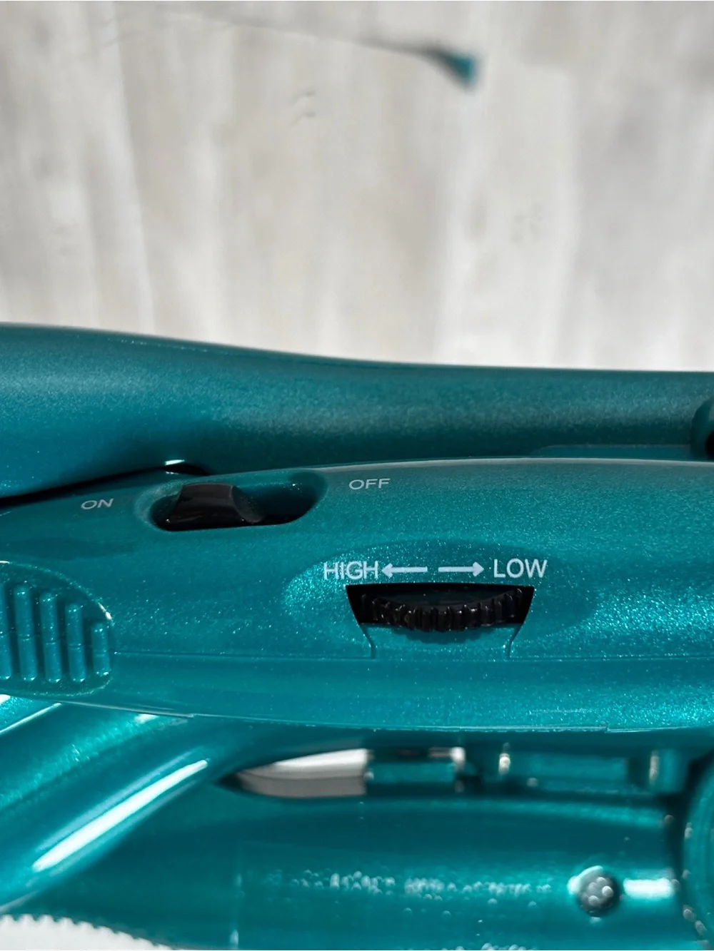 Bed Head TIGI Wave Artist Tourmaline Ceramic Deep Hair Waver Teal Works Great